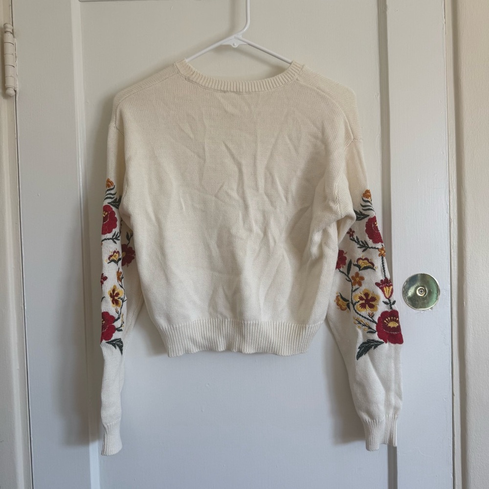 H&M Cream Crewneck Sweater with Red & Yellow Floral Sleeve Embroidery